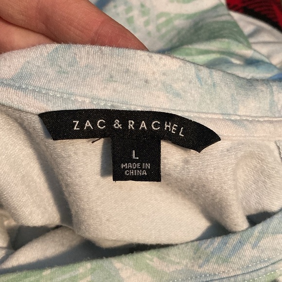 Zac & Rachel leaf oversized sweater tee with tapered sleeves. - Picture 3 of 6